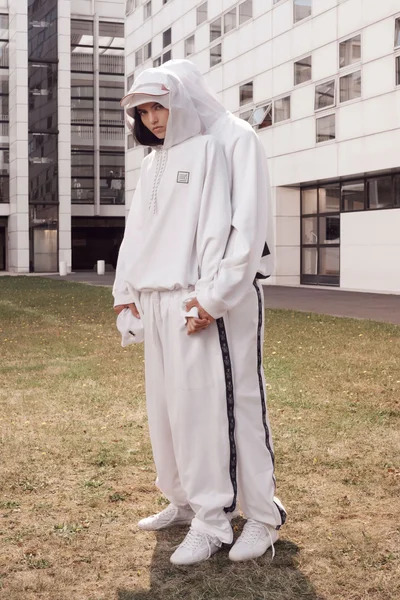Look 4